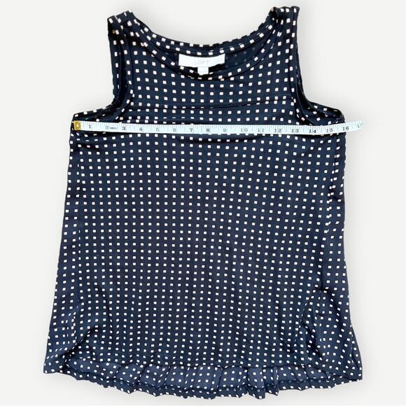 Ann Taylor LOFT Petites Black Polka Dot Pleated Back Shell Blouse. Top. XSP. - Picture 5 of 8